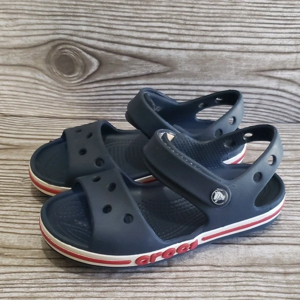 Crocs youth water beach pool sandals adjustable straps size 11
